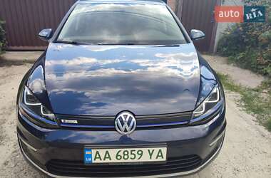 Volkswagen e-Golf 2015