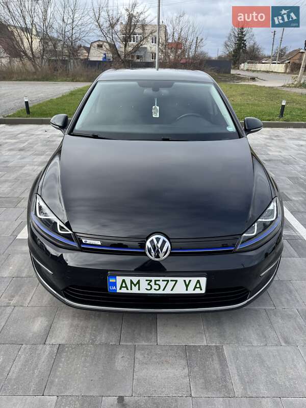 Хетчбек Volkswagen e-Golf