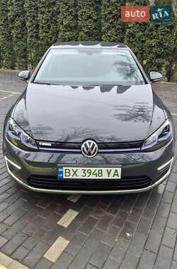 Volkswagen e-Golf  2020