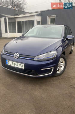 Volkswagen e-Golf  2018