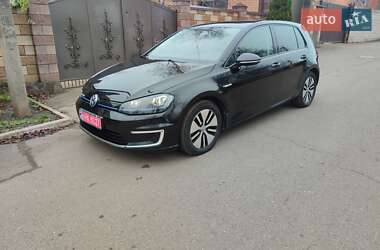 Volkswagen e-Golf  2016