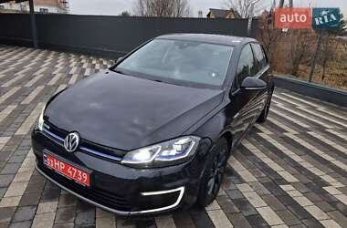 Volkswagen e-Golf  2017