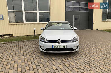 Volkswagen e-Golf  2018