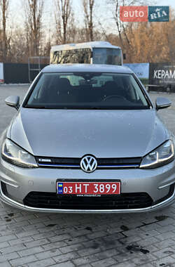 Volkswagen e-Golf  2018