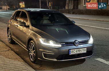 Volkswagen e-Golf  2018