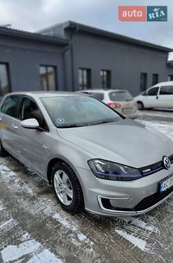 Volkswagen e-Golf  2014