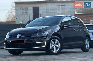 Volkswagen e-Golf 2015