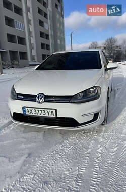 Volkswagen e-Golf  2014