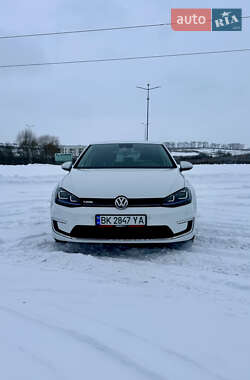 Volkswagen e-Golf  2014