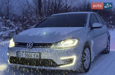 Volkswagen e-Golf  2020