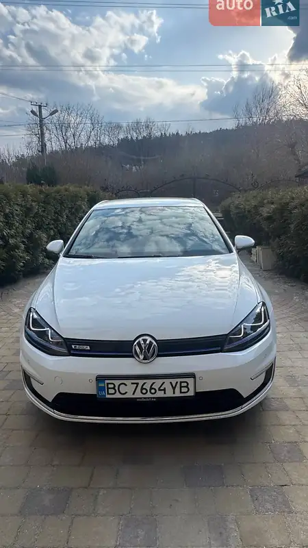Volkswagen e-Golf 2014