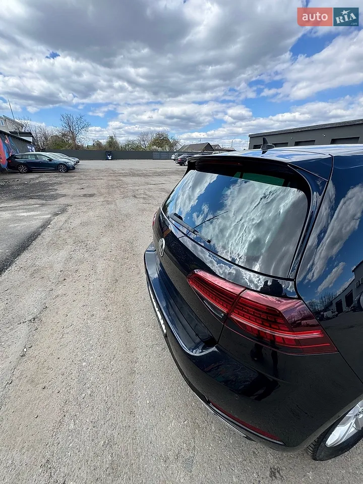2017 Volkswagen Golf - мініатюра 5