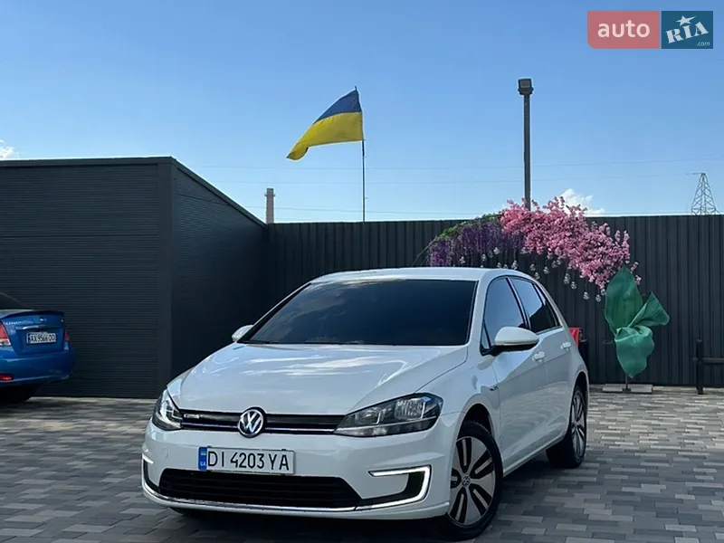 Volkswagen e-Golf 2017