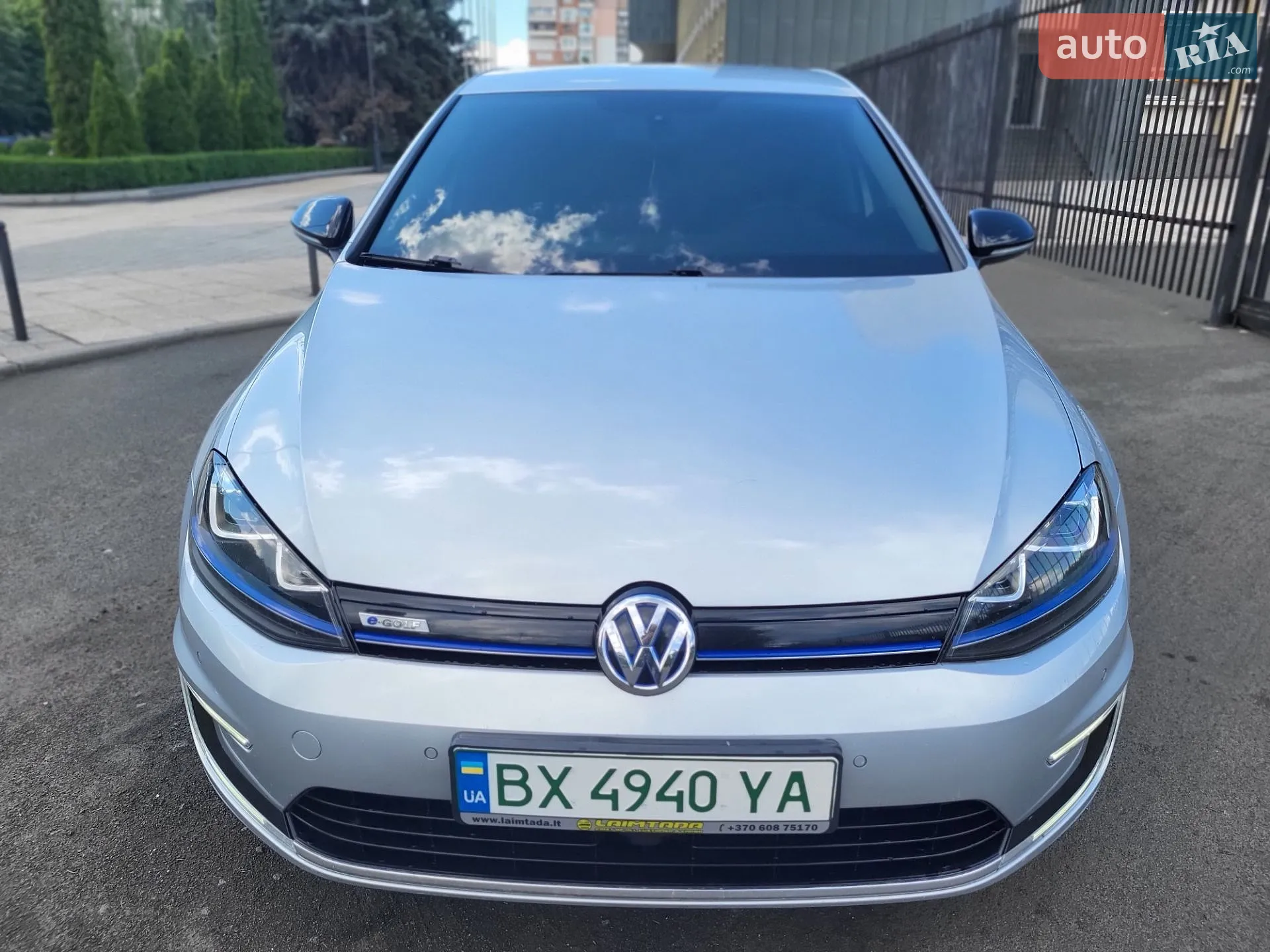 Volkswagen e-Golf 2015 VIN WVWZZZAUZGW902630 фото оголошення 2 з 68