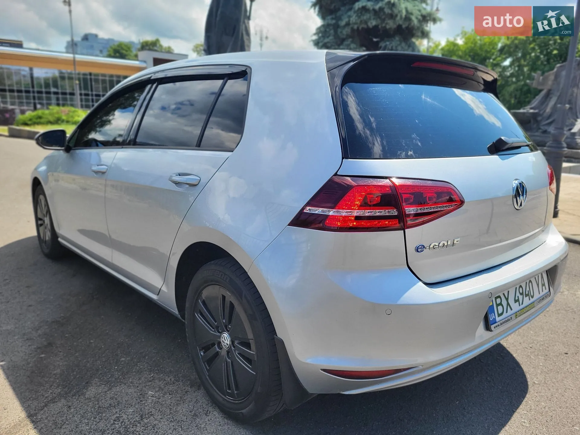 Volkswagen e-Golf 2015 VIN WVWZZZAUZGW902630 фото оголошення 14 з 68