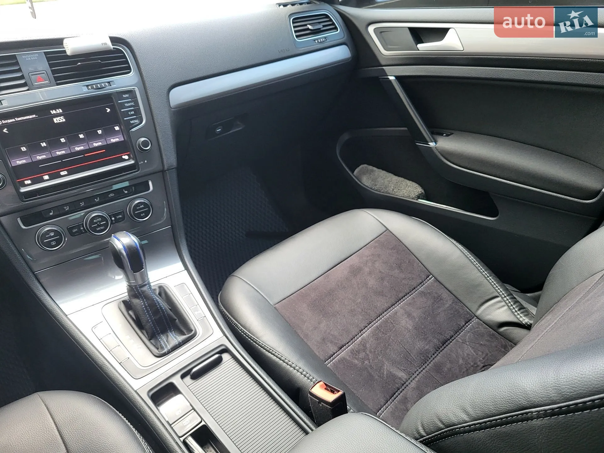 Volkswagen e-Golf 2015 VIN WVWZZZAUZGW902630 фото оголошення 25 з 68
