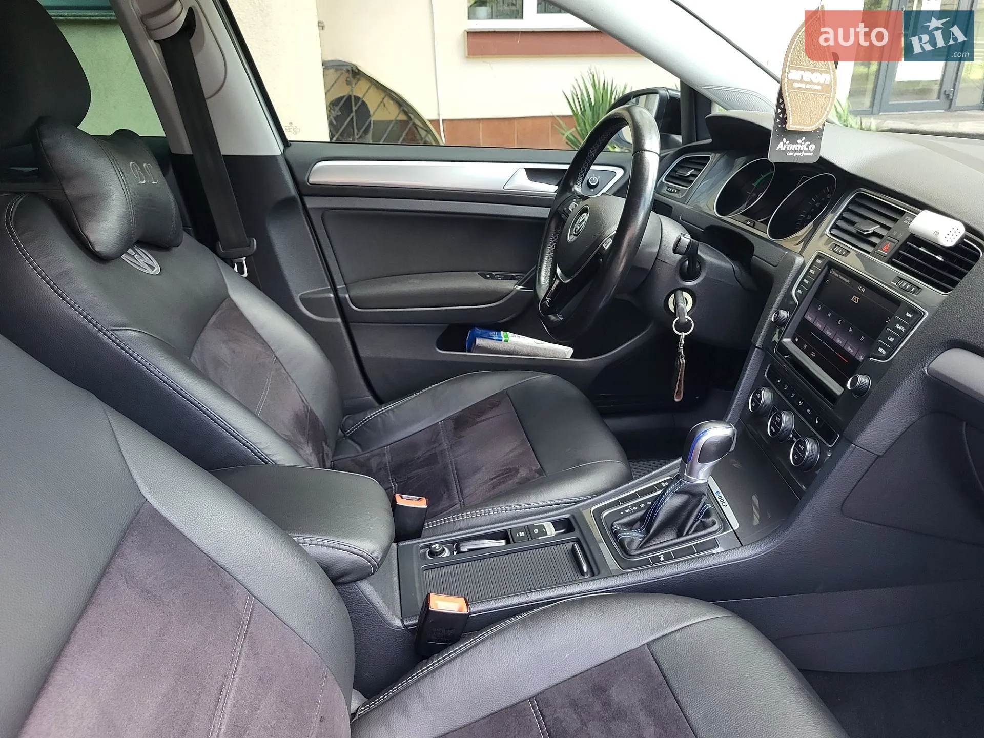 Volkswagen e-Golf 2015 VIN WVWZZZAUZGW902630 фото оголошення 26 з 68