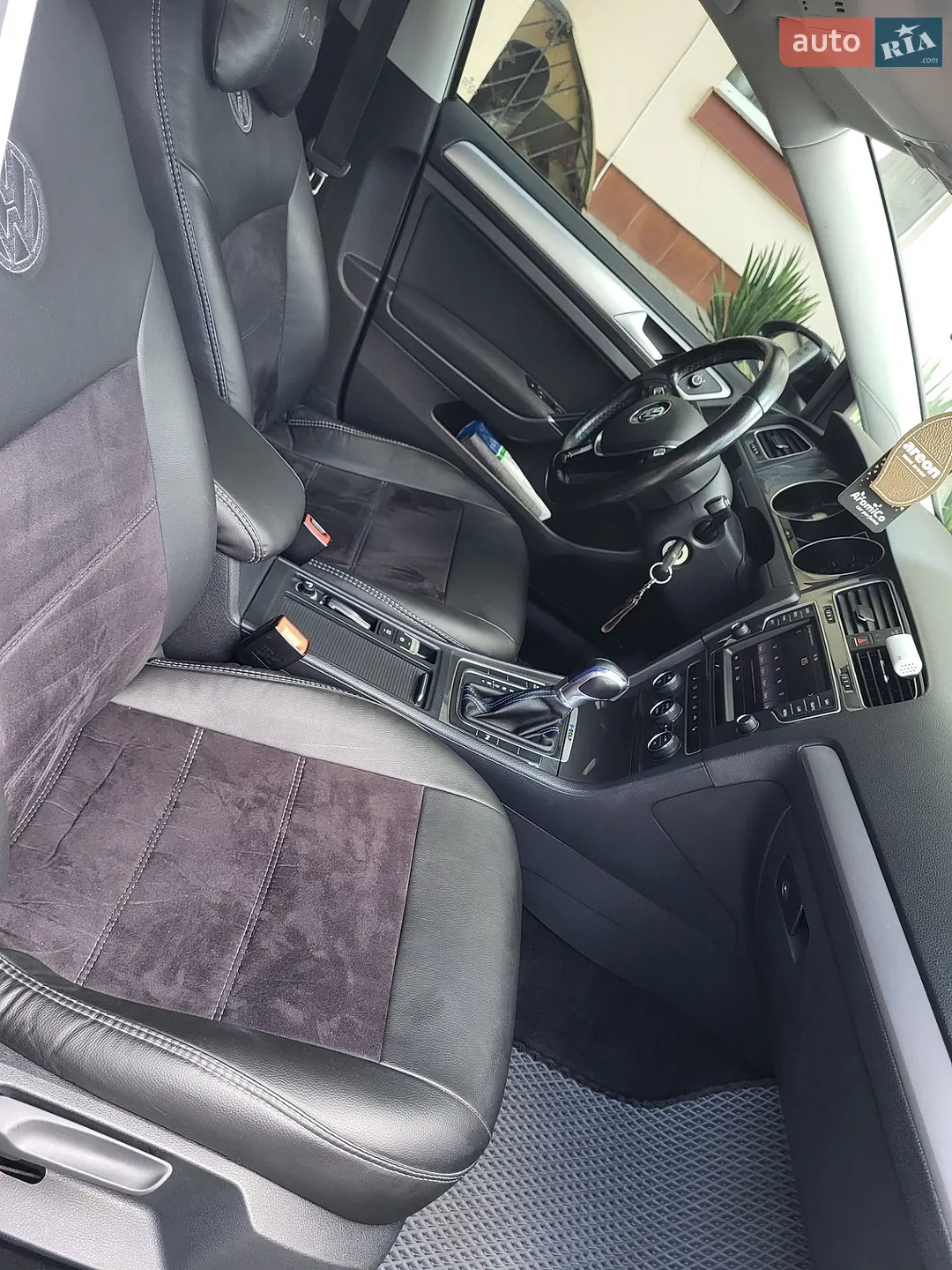 Volkswagen e-Golf 2015 VIN WVWZZZAUZGW902630 фото оголошення 31 з 68