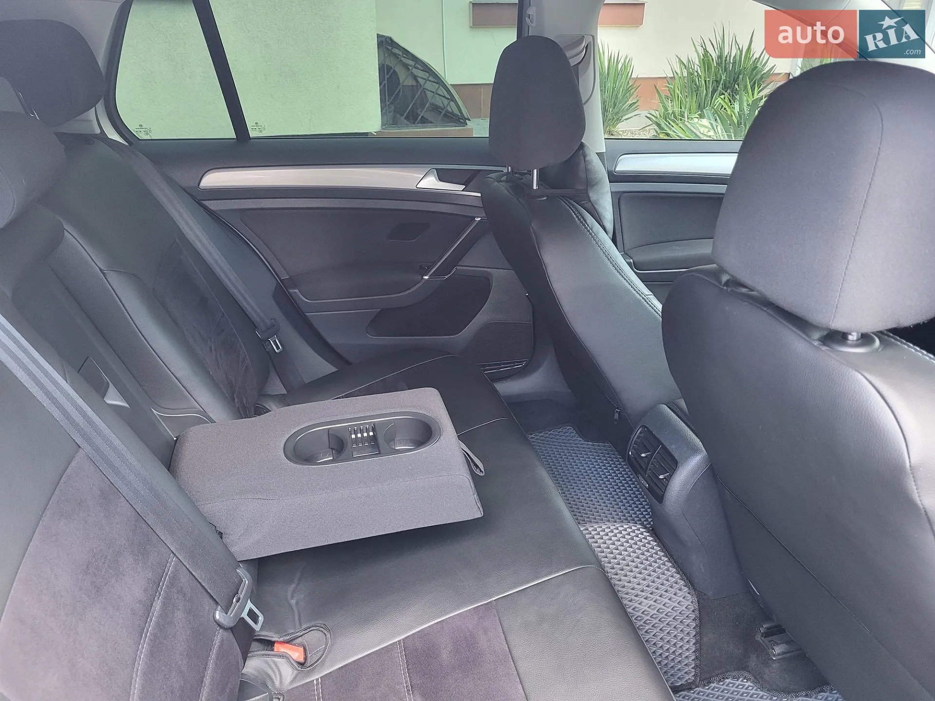 Volkswagen e-Golf 2015 VIN WVWZZZAUZGW902630 фото оголошення 33 з 68