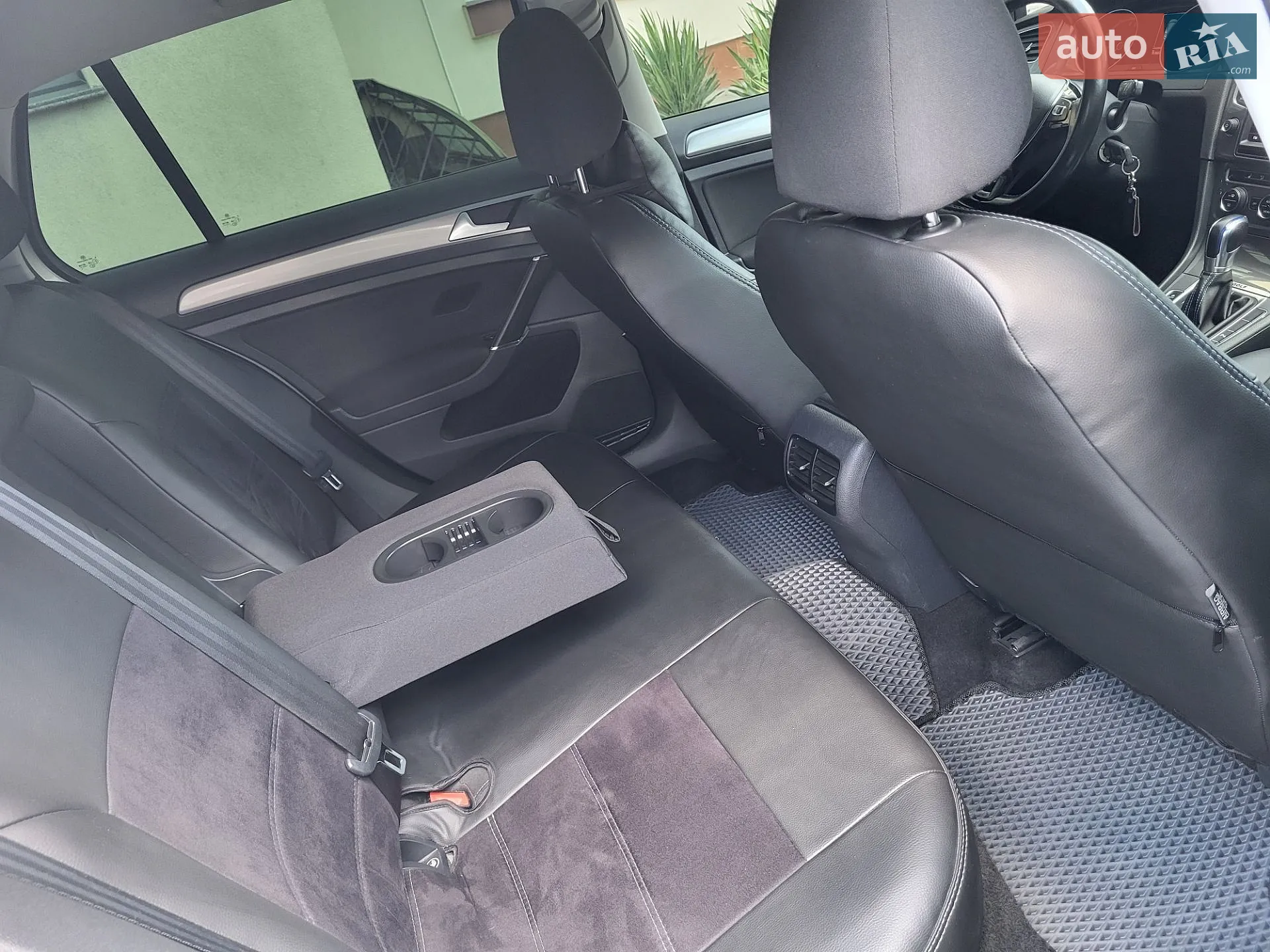 Volkswagen e-Golf 2015 VIN WVWZZZAUZGW902630 фото оголошення 34 з 68