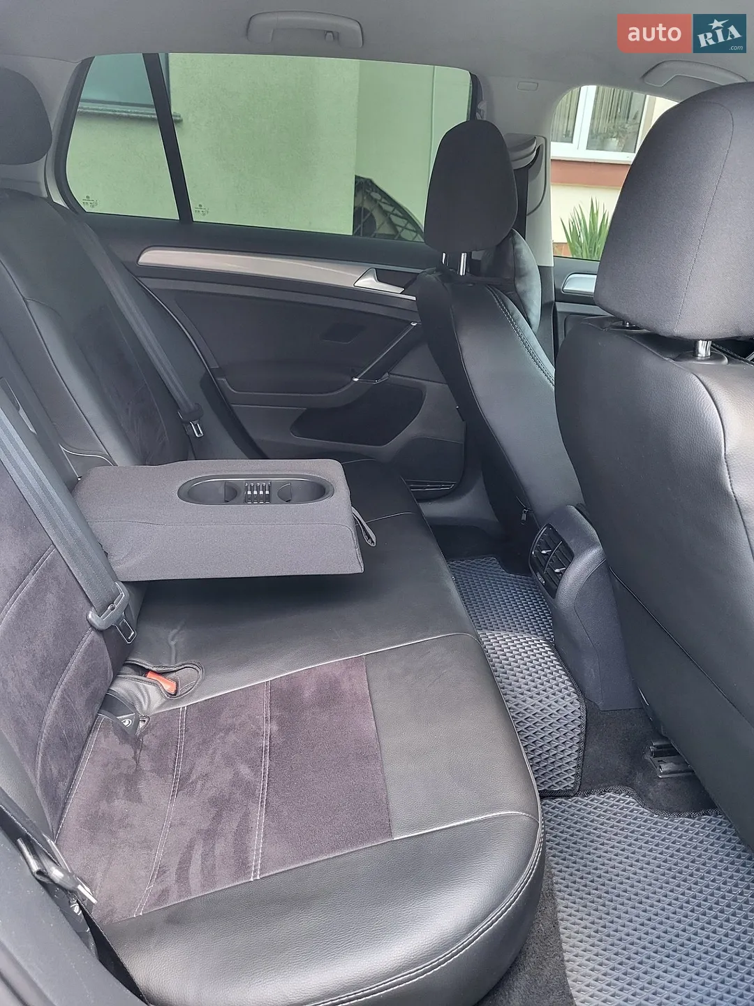 Volkswagen e-Golf 2015 VIN WVWZZZAUZGW902630 фото оголошення 35 з 68