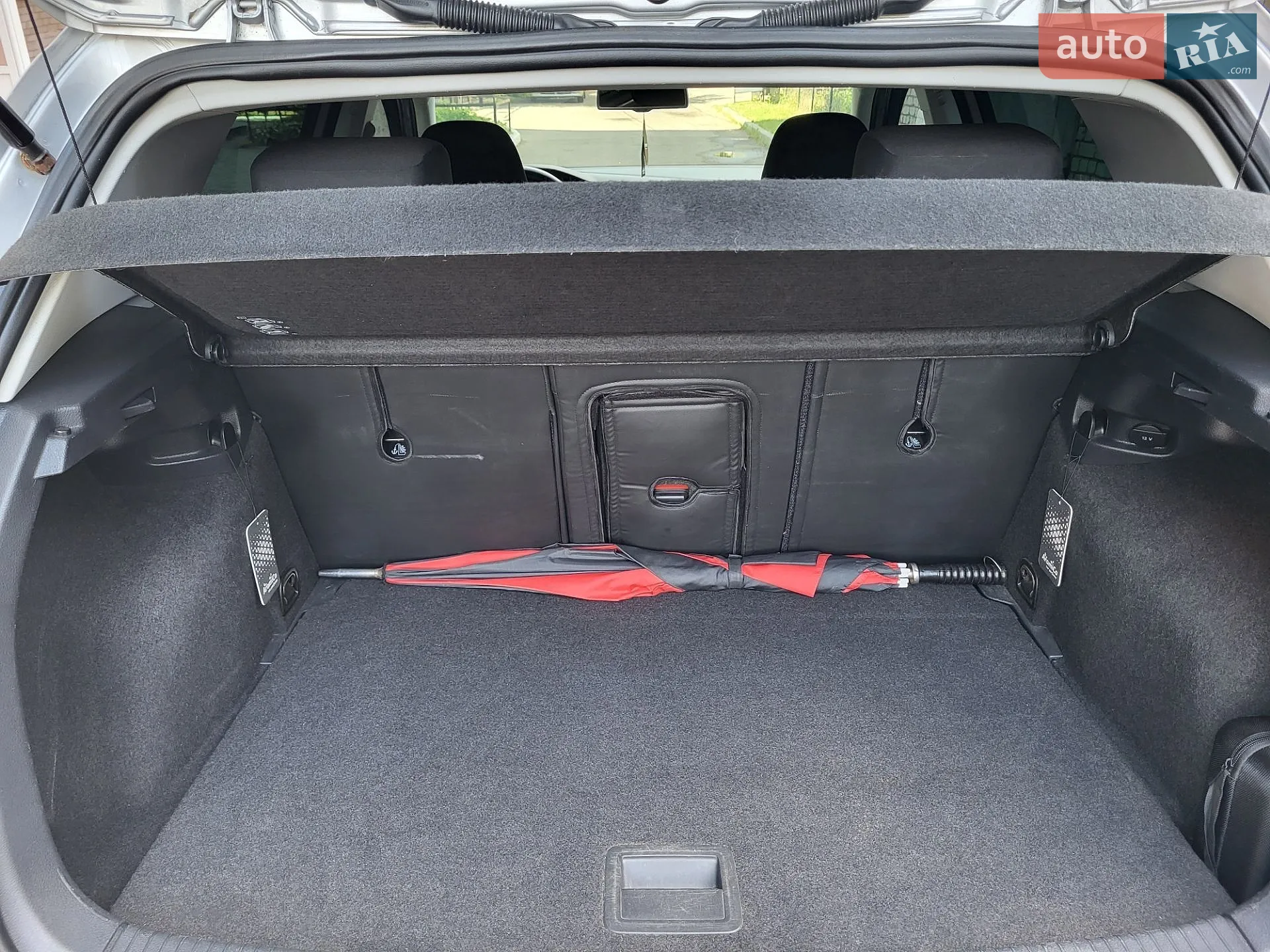 Volkswagen e-Golf 2015 VIN WVWZZZAUZGW902630 фото оголошення 39 з 68