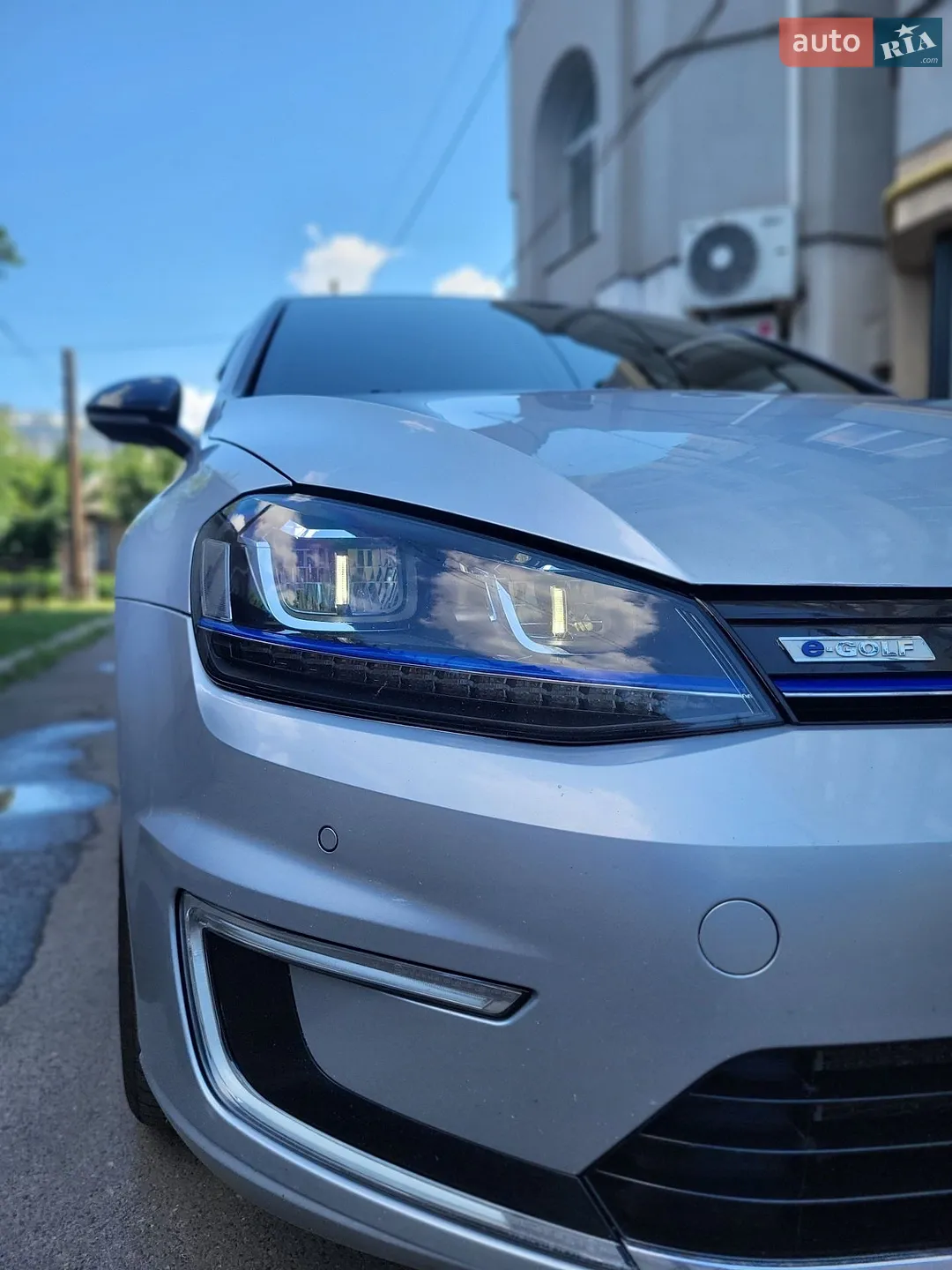 Volkswagen e-Golf 2015 VIN WVWZZZAUZGW902630 фото оголошення 42 з 68
