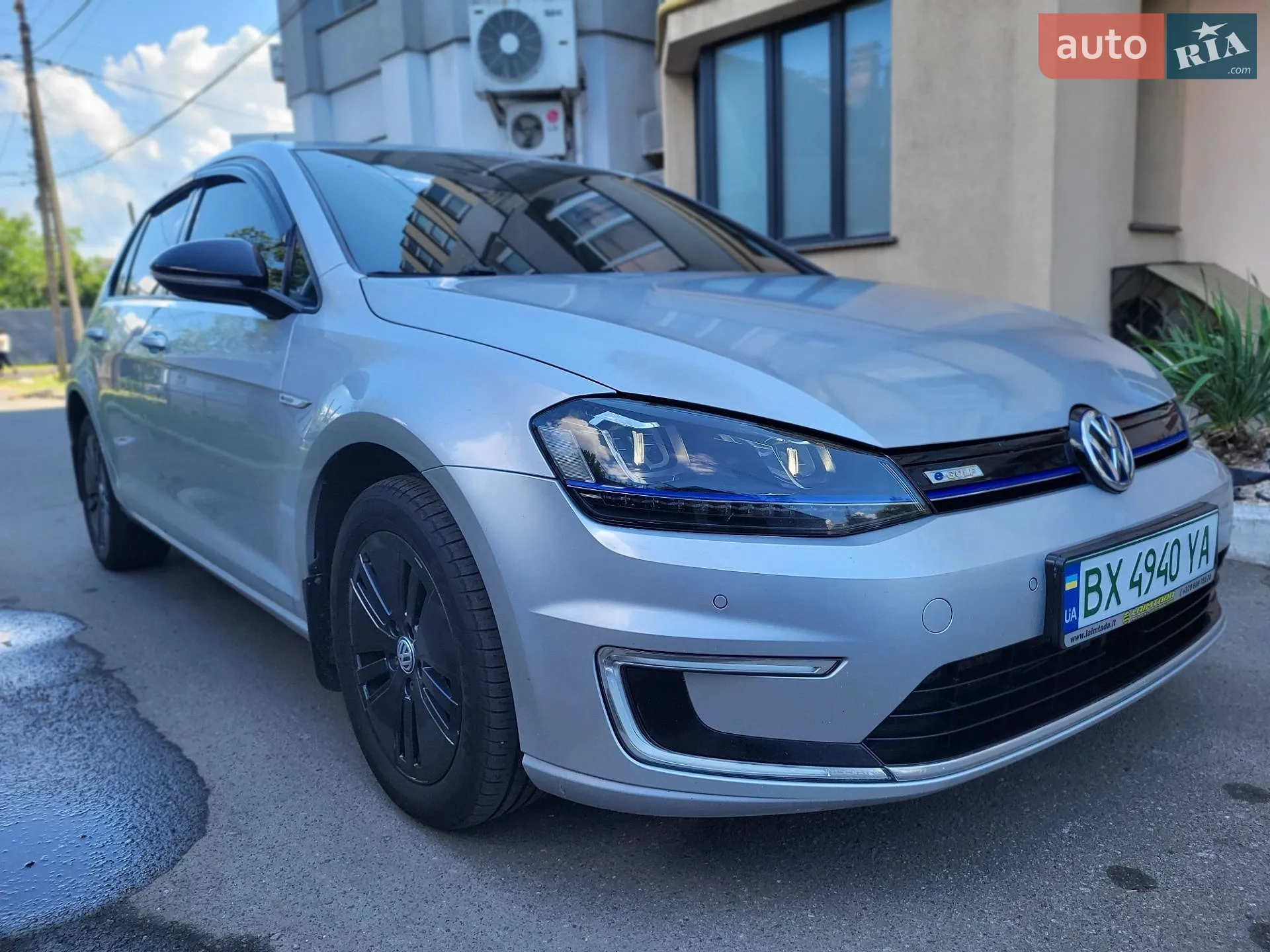 Volkswagen e-Golf 2015 VIN WVWZZZAUZGW902630 фото оголошення 57 з 68