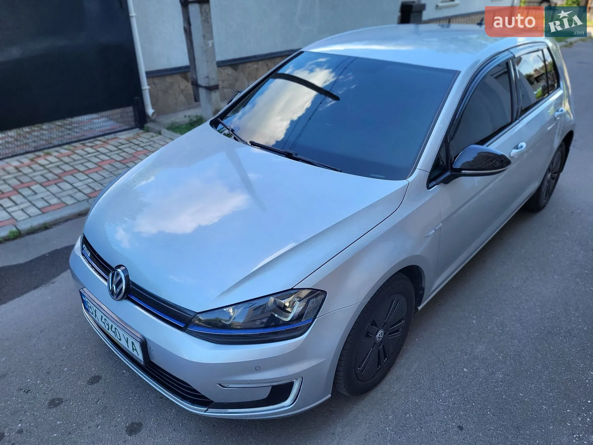 Volkswagen e-Golf 2015 VIN WVWZZZAUZGW902630 фото оголошення 58 з 68