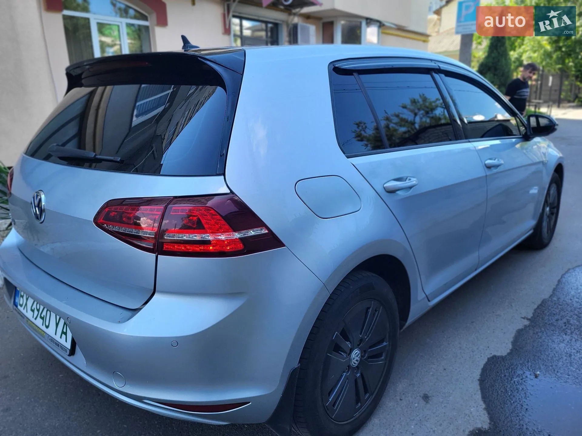 Volkswagen e-Golf 2015 VIN WVWZZZAUZGW902630 фото оголошення 64 з 68