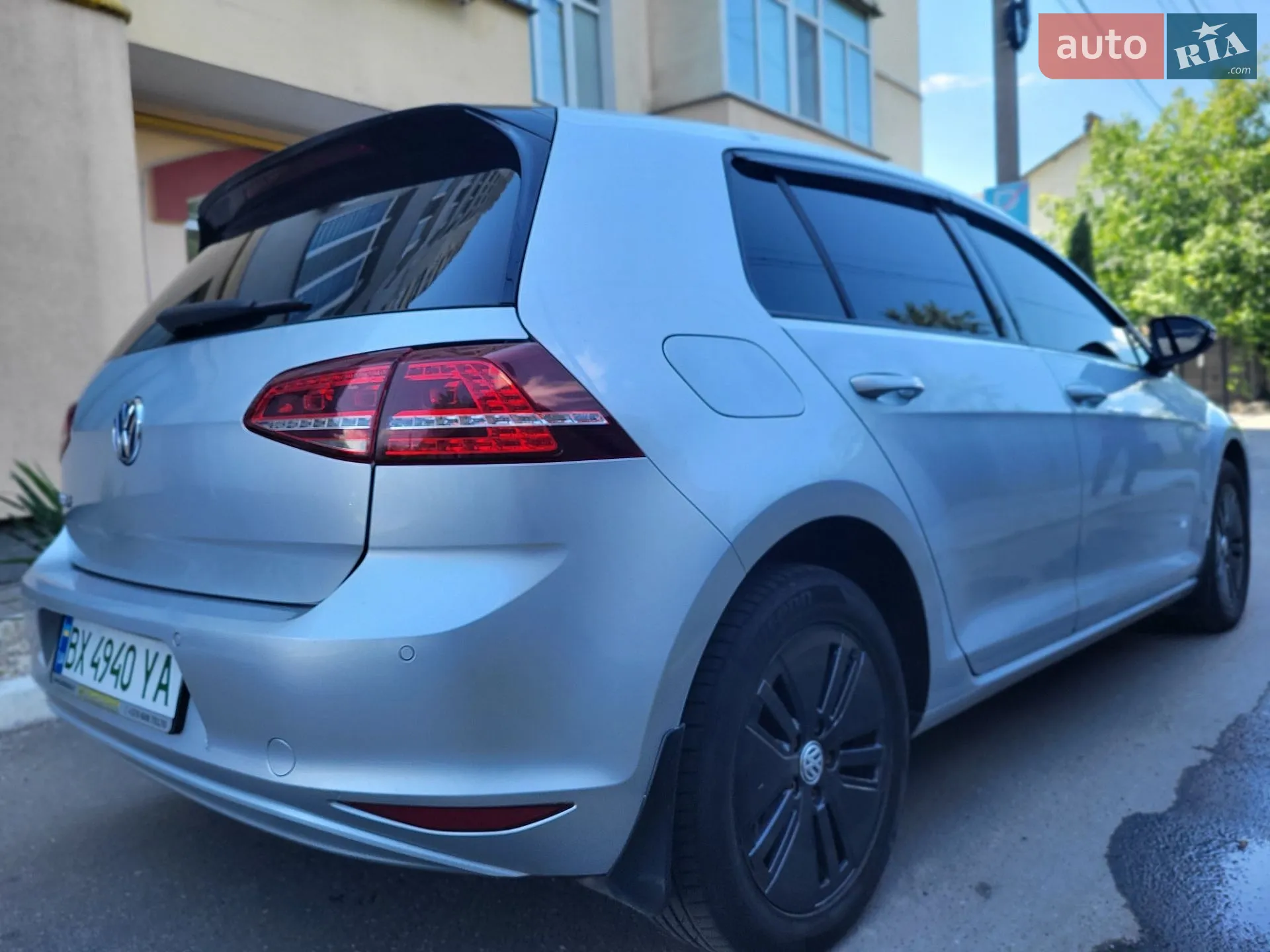 Volkswagen e-Golf 2015 VIN WVWZZZAUZGW902630 фото оголошення 66 з 68