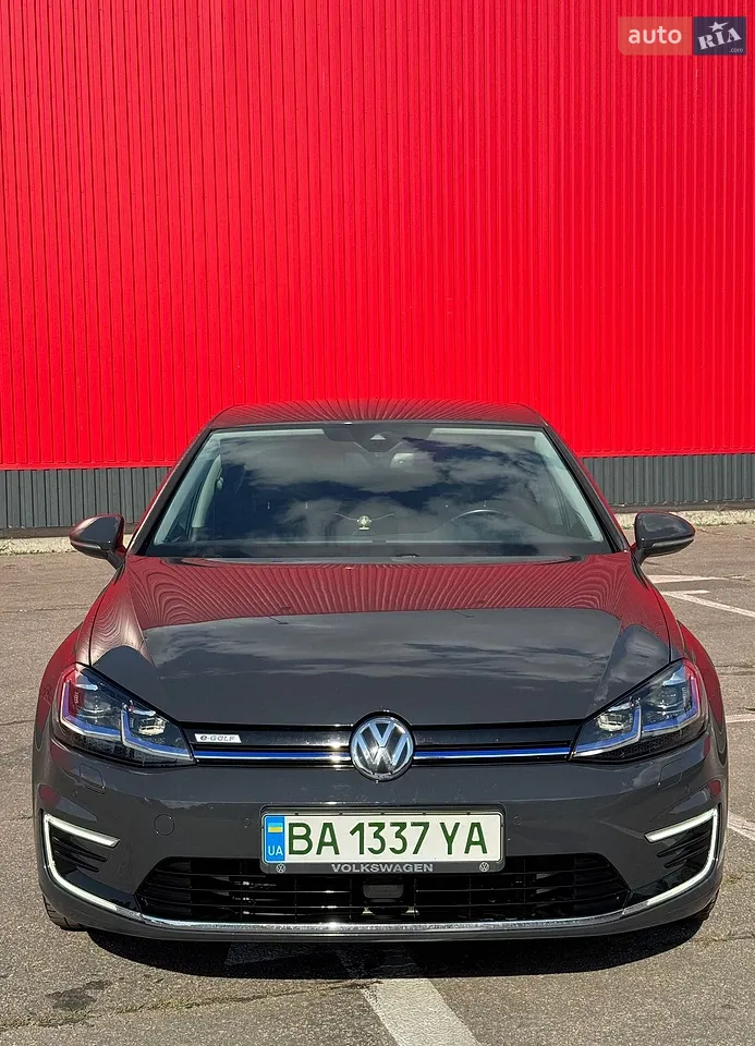 2020 Volkswagen Golf - мініатюра 2