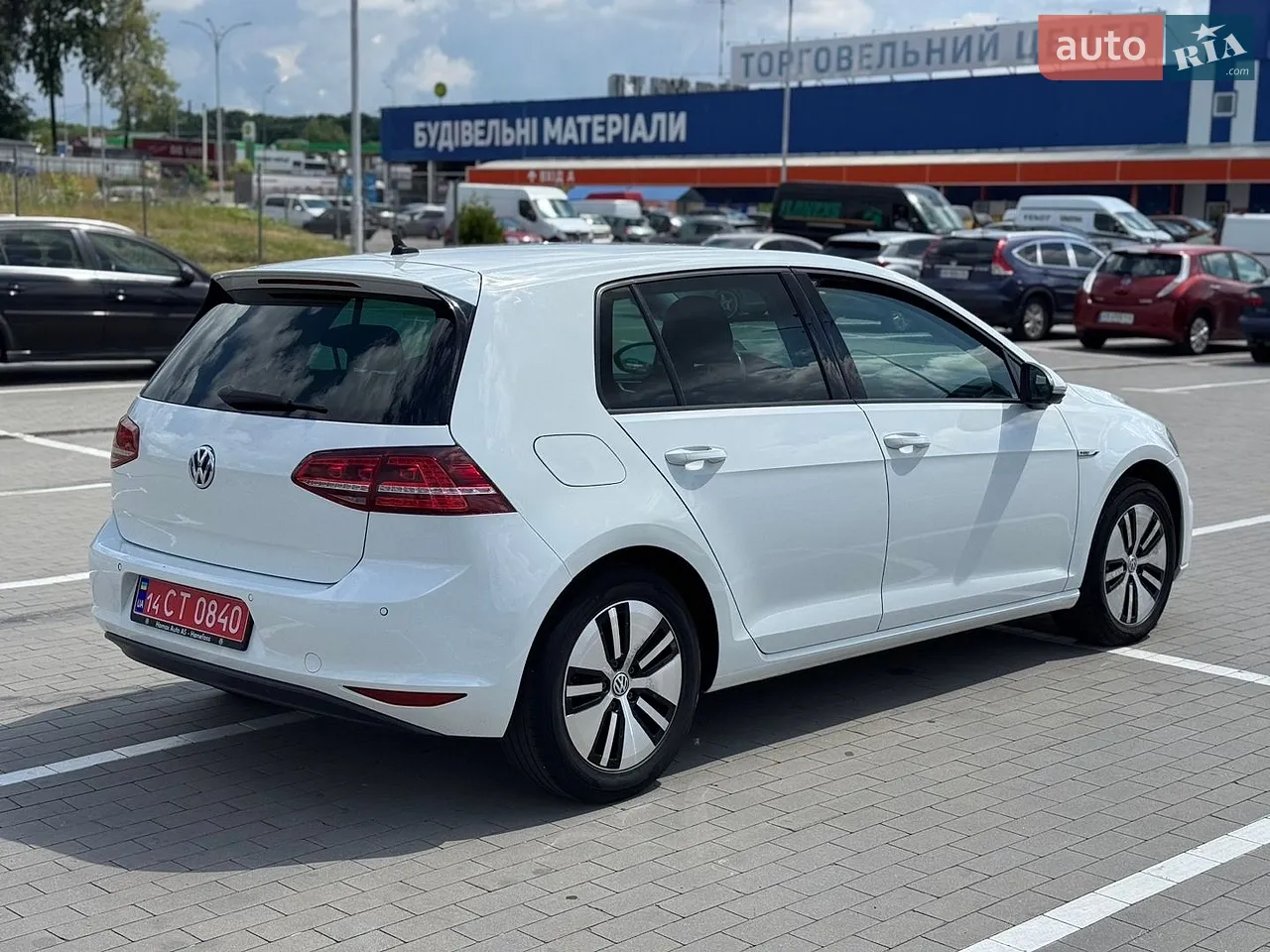 2014 Volkswagen Golf - мініатюра 2