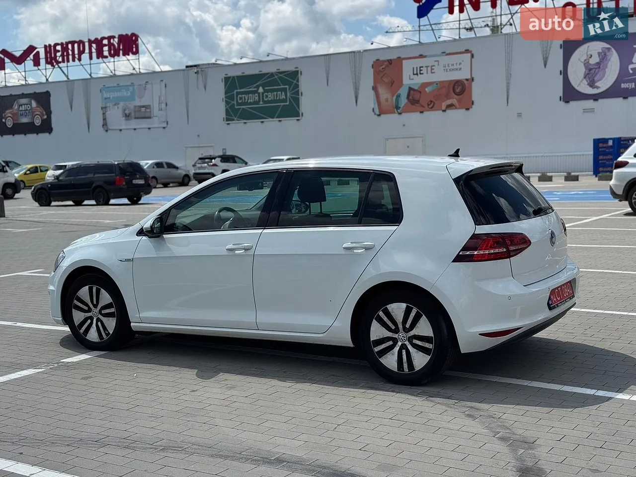 2014 Volkswagen Golf - мініатюра 4