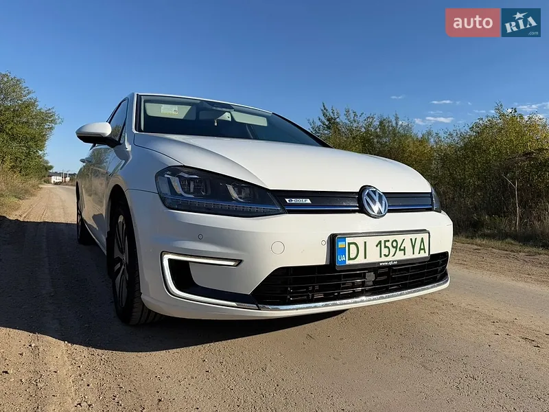 Volkswagen e-Golf 2014