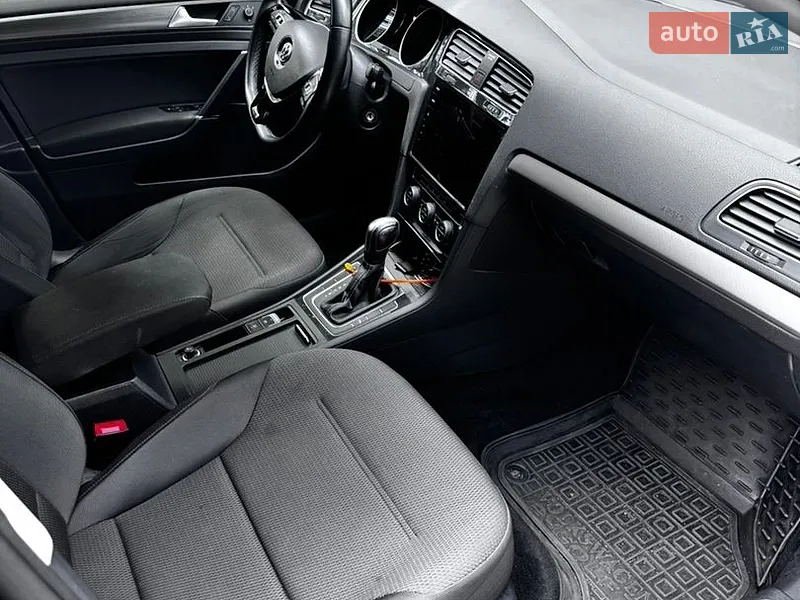 Volkswagen e-Golf