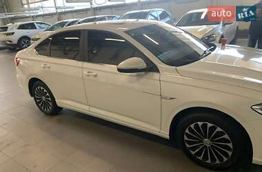 Volkswagen e-Lavida  2019