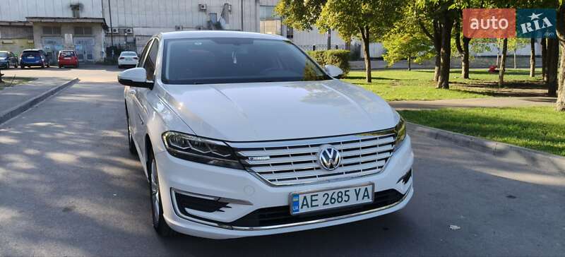 Седан Volkswagen e-Lavida