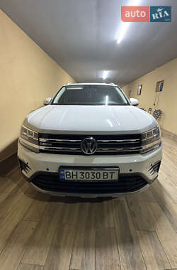 Volkswagen E-Tharu  2020