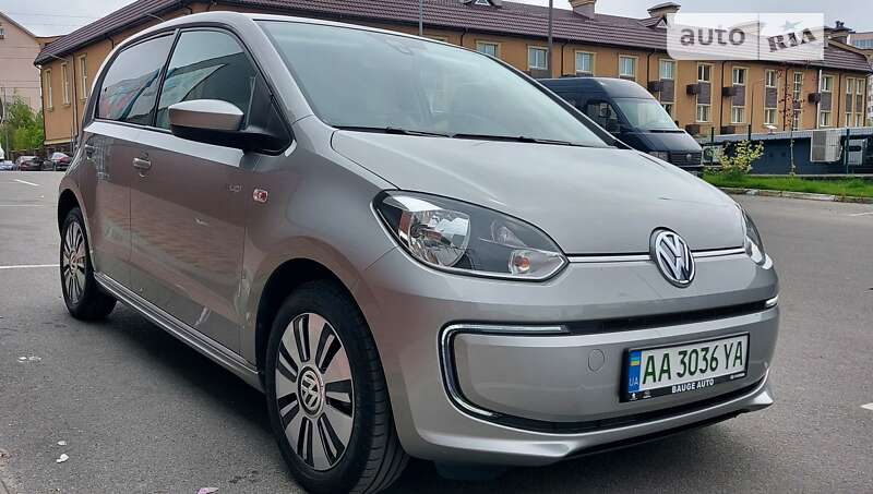 Хетчбек Volkswagen e-Up