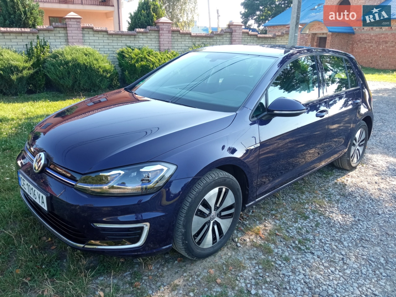 2020 Volkswagen Golf - фото 1