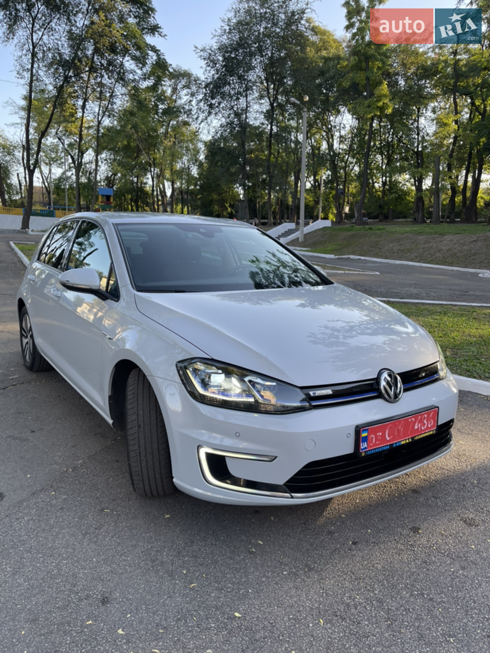 2017 Volkswagen Golf - фото 1