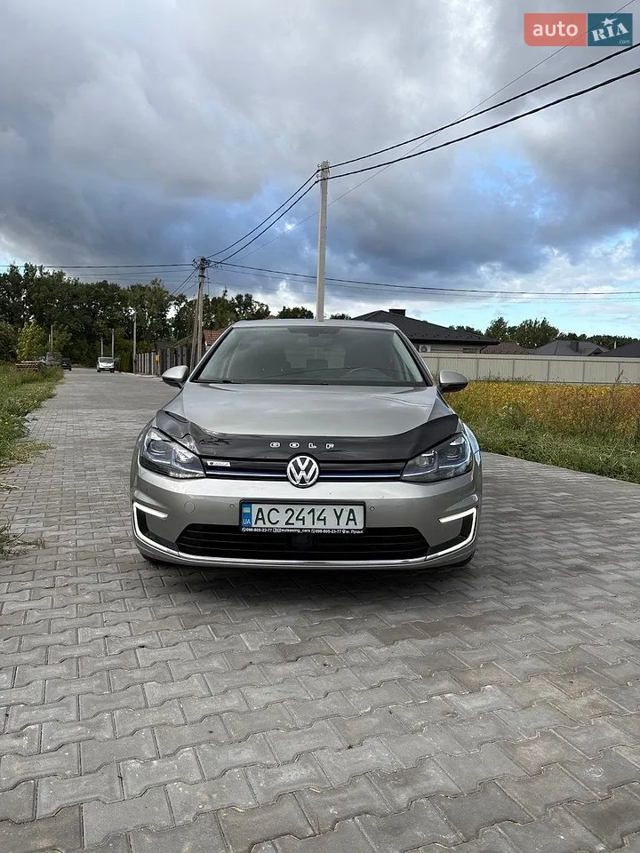 2017 Volkswagen Golf - фото 1