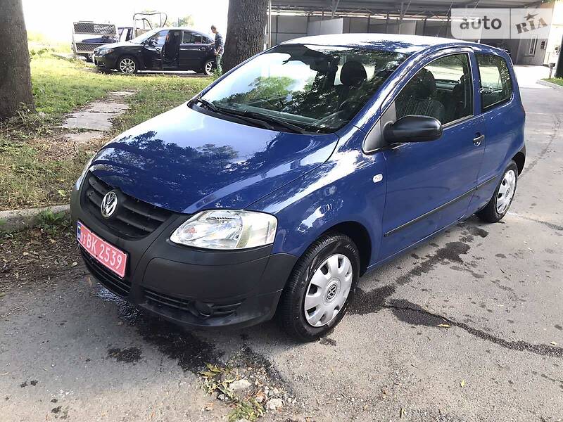 Легкові Volkswagen Fox