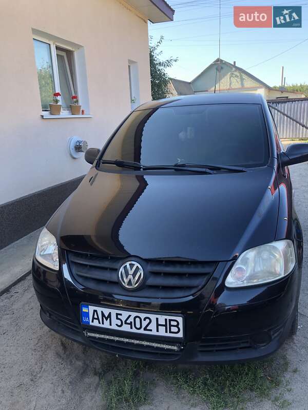 Хетчбек Volkswagen Fox