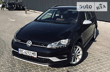 Volkswagen Golf Alltrack   2018