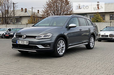 Volkswagen Golf Alltrack  2016