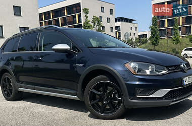 Volkswagen Golf Alltrack  2016