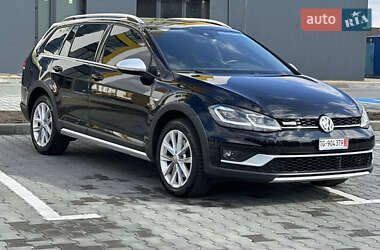Volkswagen Golf Alltrack  2018