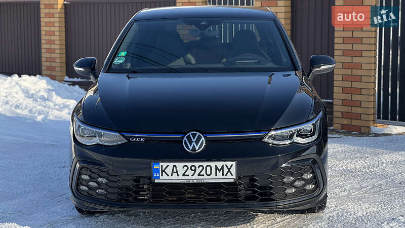 Легковые Volkswagen Golf GTE